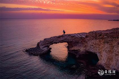 狗男一见钟情的生肖女