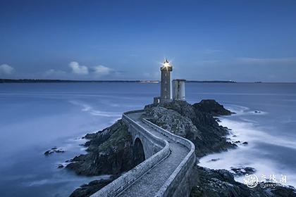 属虎男孩出生的最佳时辰是子时