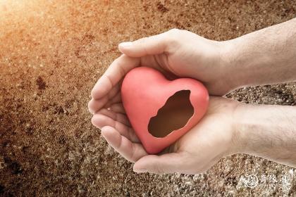 属蛇男的孽缘是谁