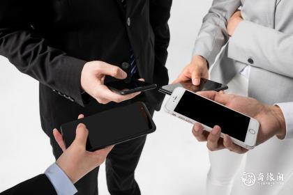 属蛇人的情商高