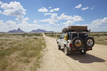 甲午日五行属什么 甲午日生人命运解析