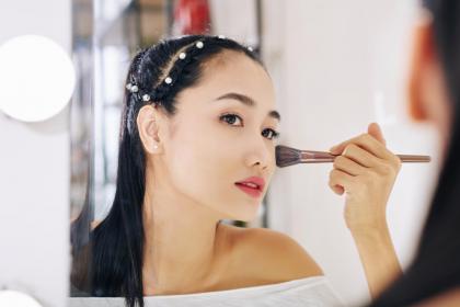 五行缺火适合什么发型女 什么颜色的头发好